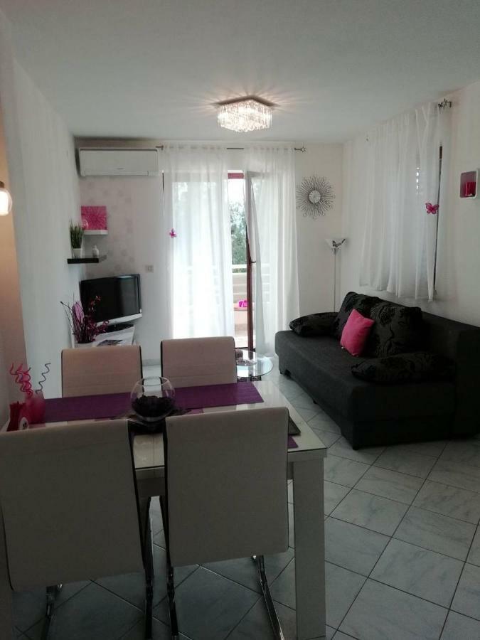 Apartment Rosana Rabac Bagian luar foto